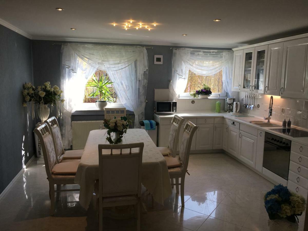 5 Sterne Ferienwohnung Cattaleya Emden Exterior foto